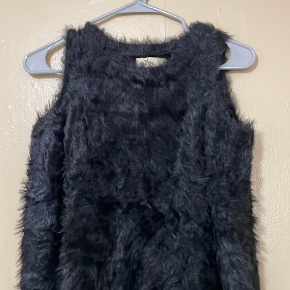 🌸 Clearance! 🌸 Hollister Black Fuzzy Cold Shoulder Sweater Size S - Picture 4 of 6